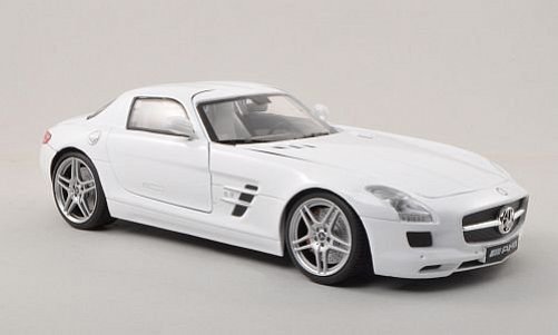 Mercedes SLS AMG (C197) - white